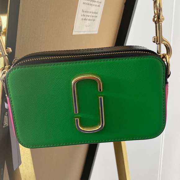 Marc Jacobs Handbags - Marc Jacobs Snapshot